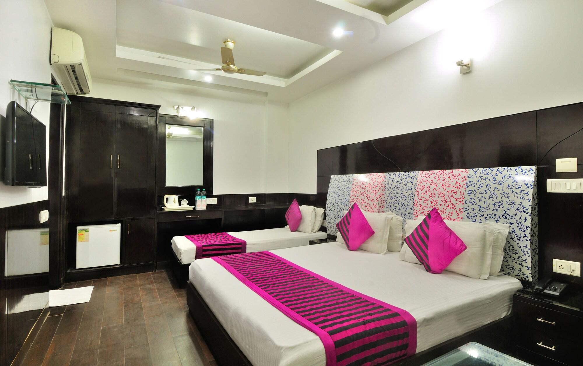 Hotel Bonlon Inn Új-Delhi Kültér fotó