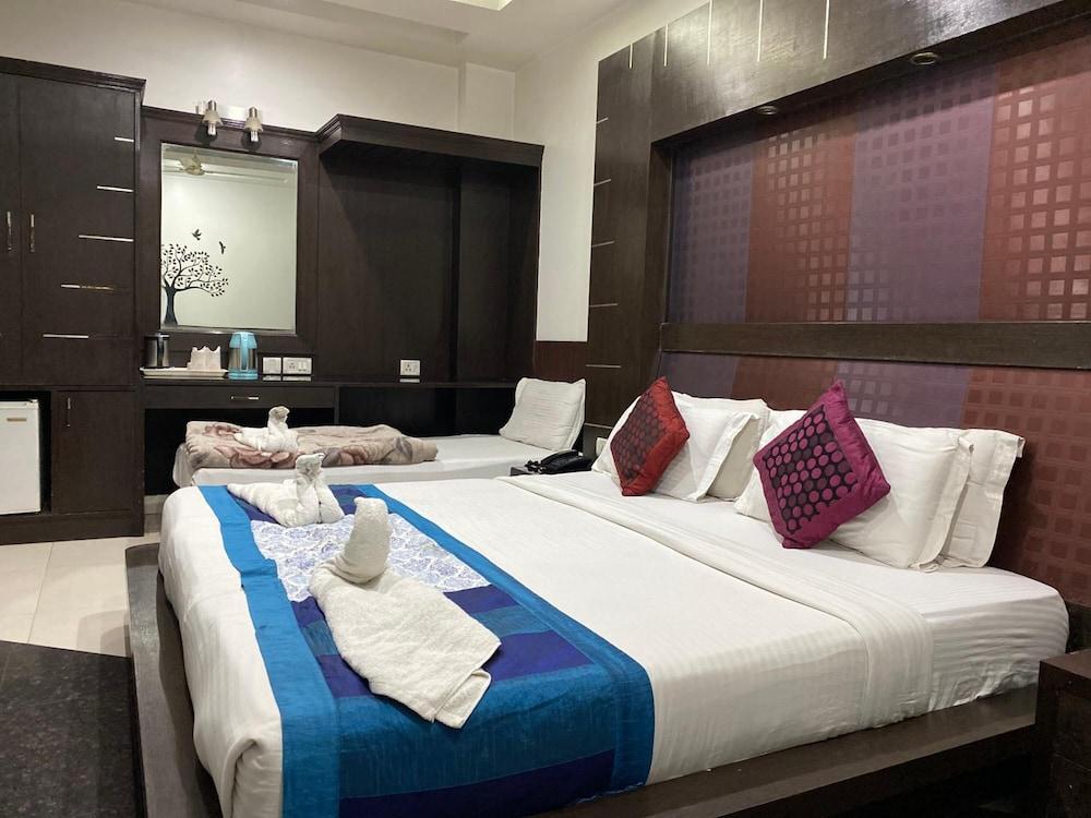 Hotel Bonlon Inn Új-Delhi Kültér fotó