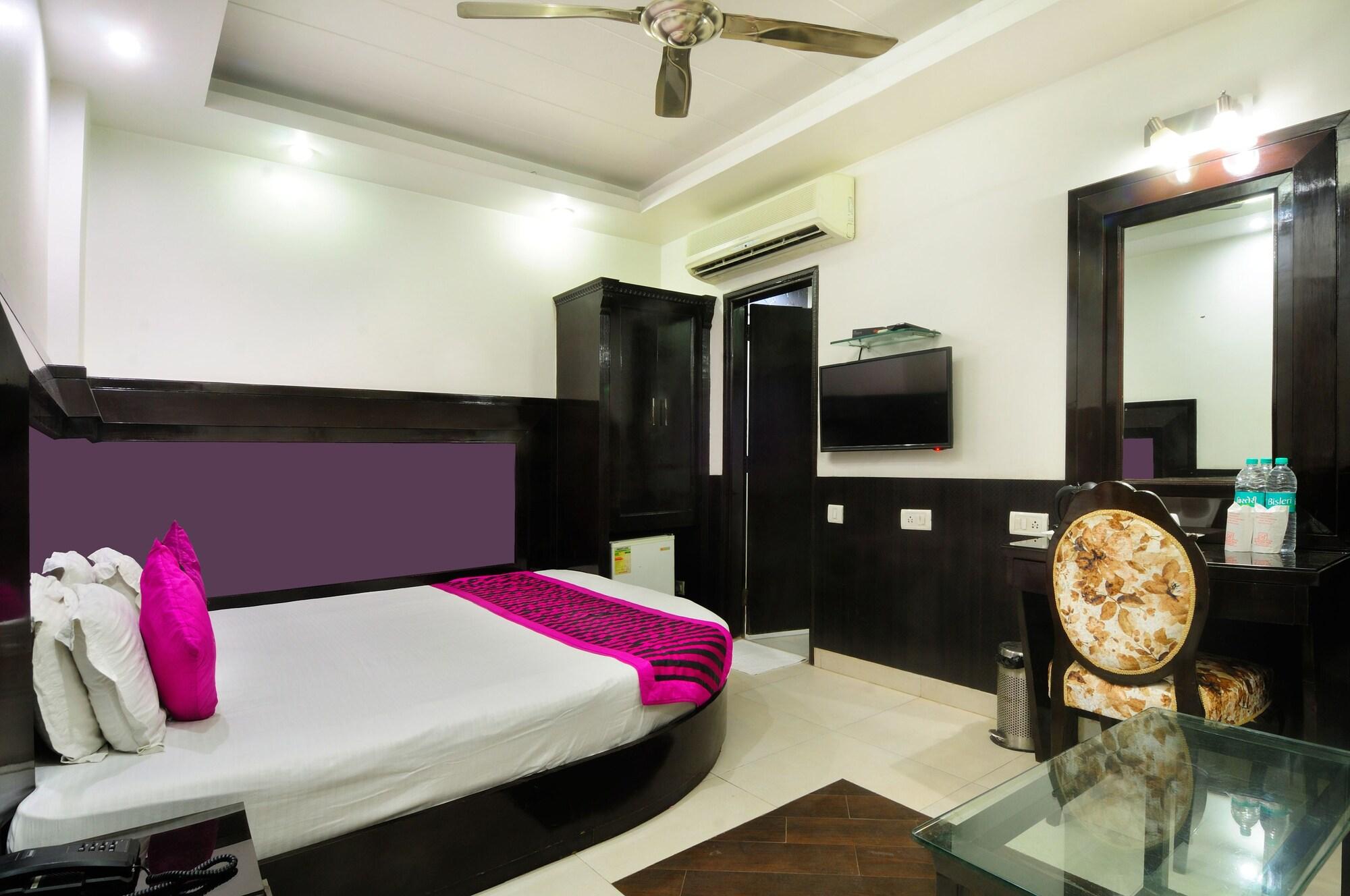 Hotel Bonlon Inn Új-Delhi Kültér fotó
