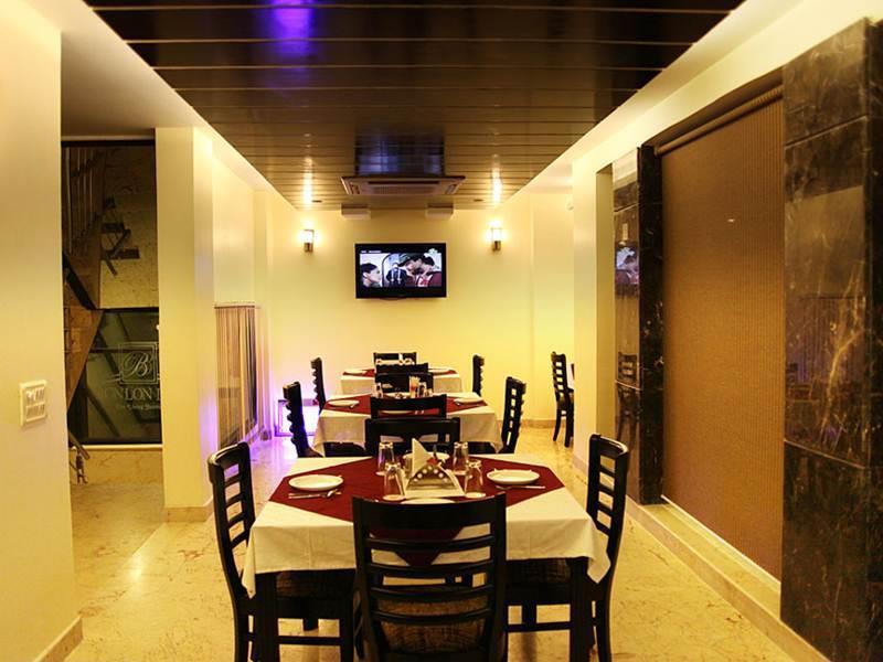 Hotel Bonlon Inn Új-Delhi Kültér fotó