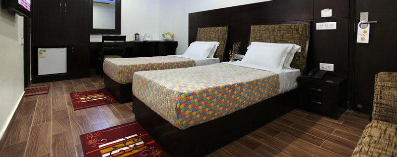 Hotel Bonlon Inn Új-Delhi Kültér fotó