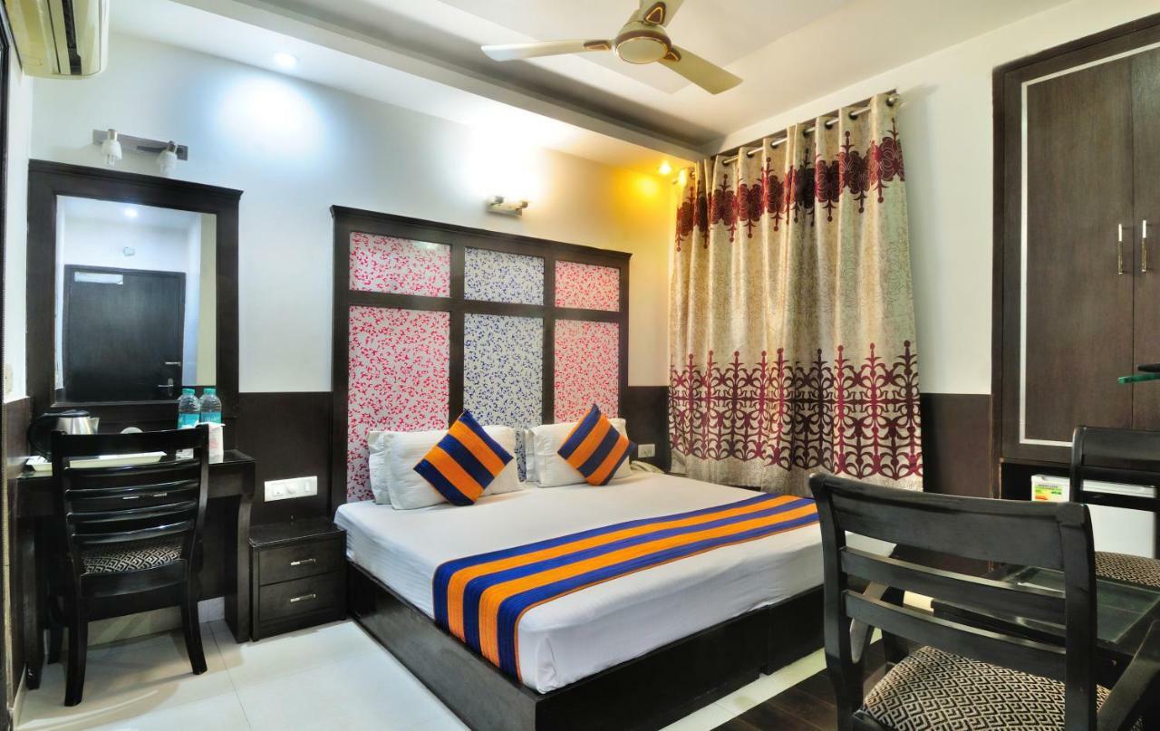 Hotel Bonlon Inn Új-Delhi Kültér fotó