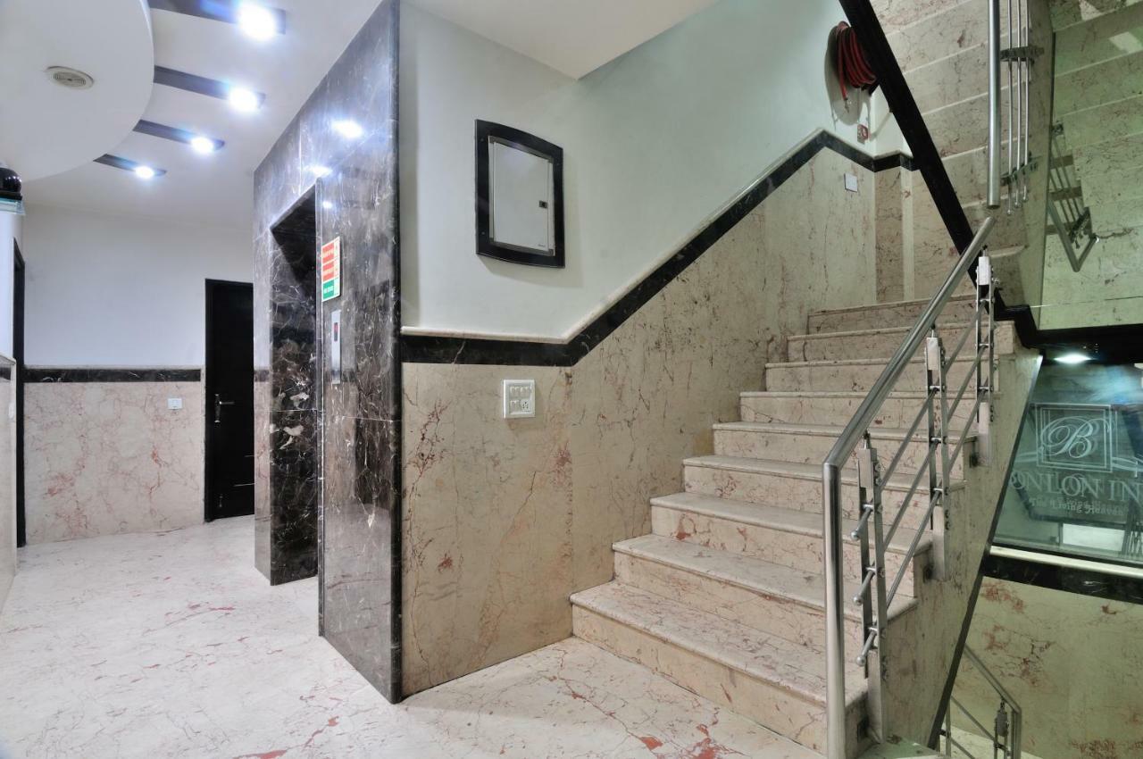 Hotel Bonlon Inn Új-Delhi Kültér fotó
